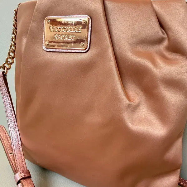 [BUNJANG] Victoria's Secret Rose Gold Satin Shoulder Bag / 빅토리아 시크릿 로즈골드 새틴 숄더백
