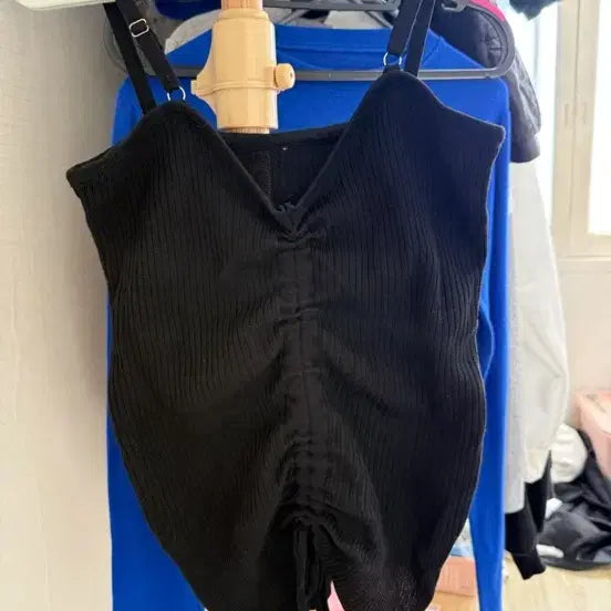 [BUNJANG] Black Shirred Front Tank Top / 블랙 앞셔링나시 새상품 팔아요