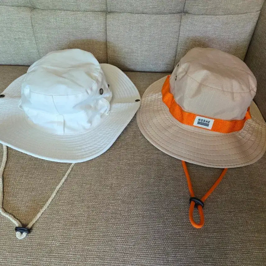 [BUNJANG] Bundle Set: White Bucket Hat & Beige Bucket Hat / 모자 2개일괄 판매합니다