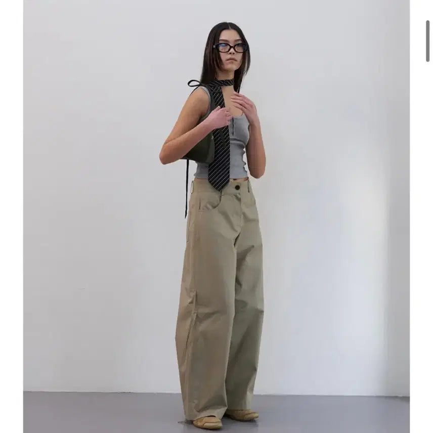 [BUNJANG] LCDC Strap Detail Wide Trousers - Size M / LCDC 엘씨디씨티엠 strap detail wide trousers M