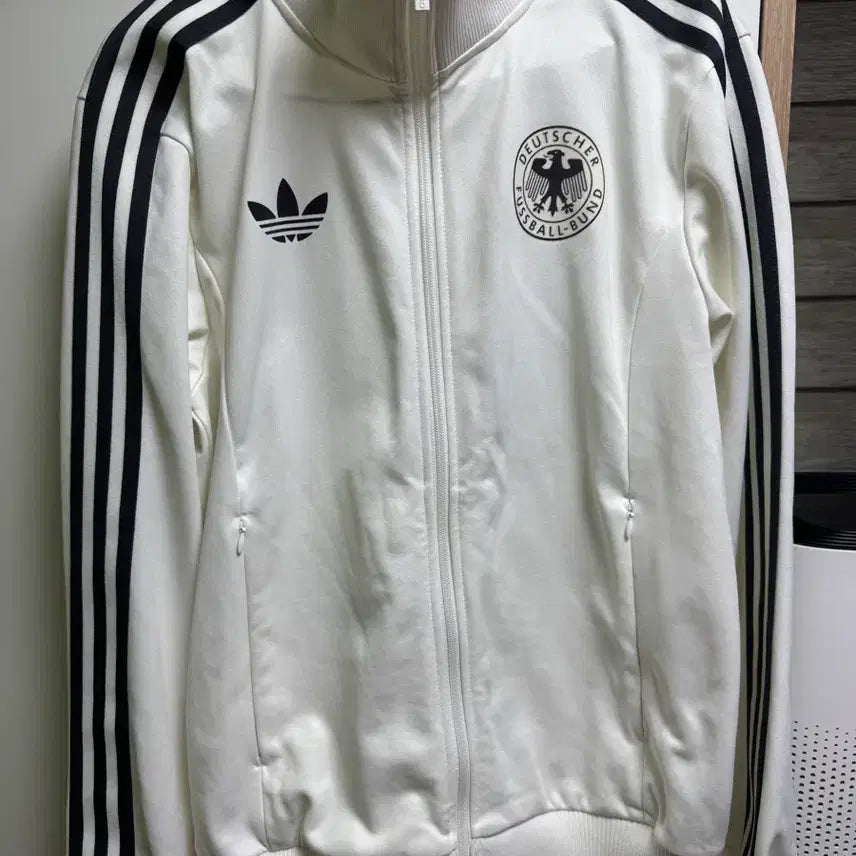 [BUNJANG] Adidas Germany Beckenbauer Track Top Off White / 아디다스 독일 베켄바우어 트랙 탑 오프 화이트