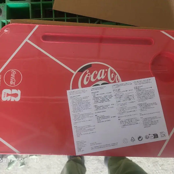 [BUNJANG] Coca-Cola FIFA Limited Edition Table (Red) / 코카콜라 FIFA 테이블 레드