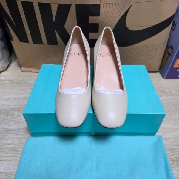 [BUNJANG] Namuhana Square-toe Cubic Heel Shoes (Beige) / 나무하나 스퀘어토 큐빅힐 240 베이지