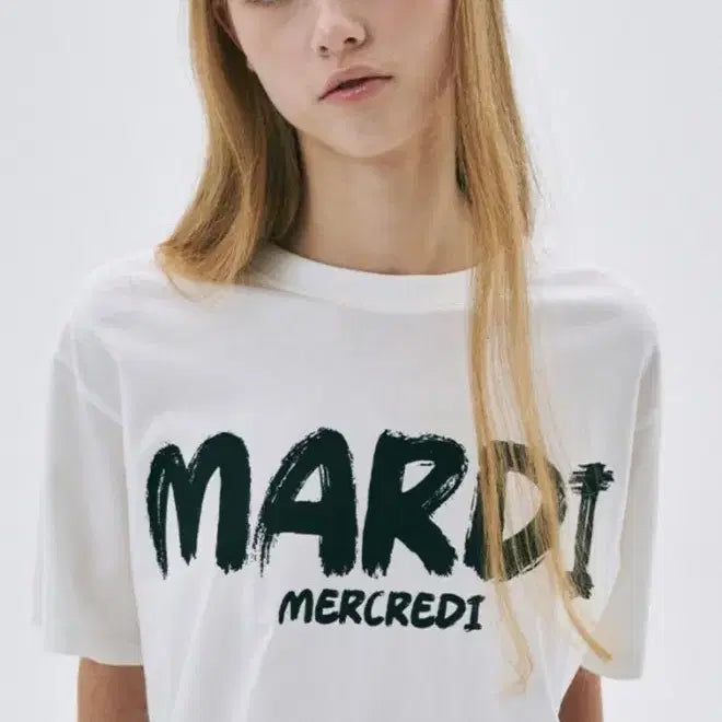 [BUNJANG] Mardi Mercredi Brush Logo T-Shirt / 마르디메크르디 브러쉬로고 티셔츠