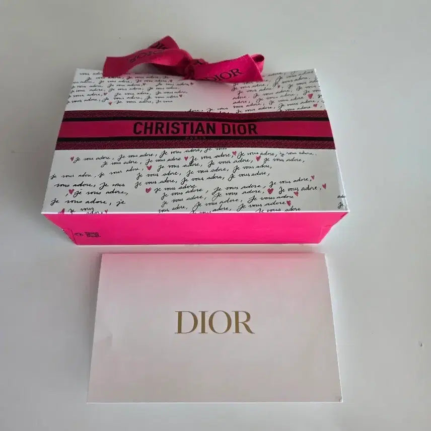 [BUNJANG] Dior J'adore Eau de Parfum Hydrating Body Lotion (Pink) Limited Edition / [새상품] 디올 르밤(핸드크림) 리미티드에디션 (핑크) 공식샵 정품