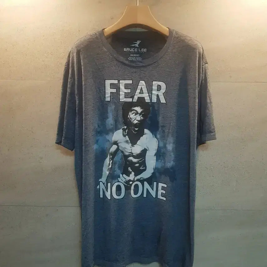 [BUNJANG] Bruce Lee "FEAR NO ONE" Graphic T-Shirt / 브루스리 "FEAR NO ONE".  굿즈 티셔츠!