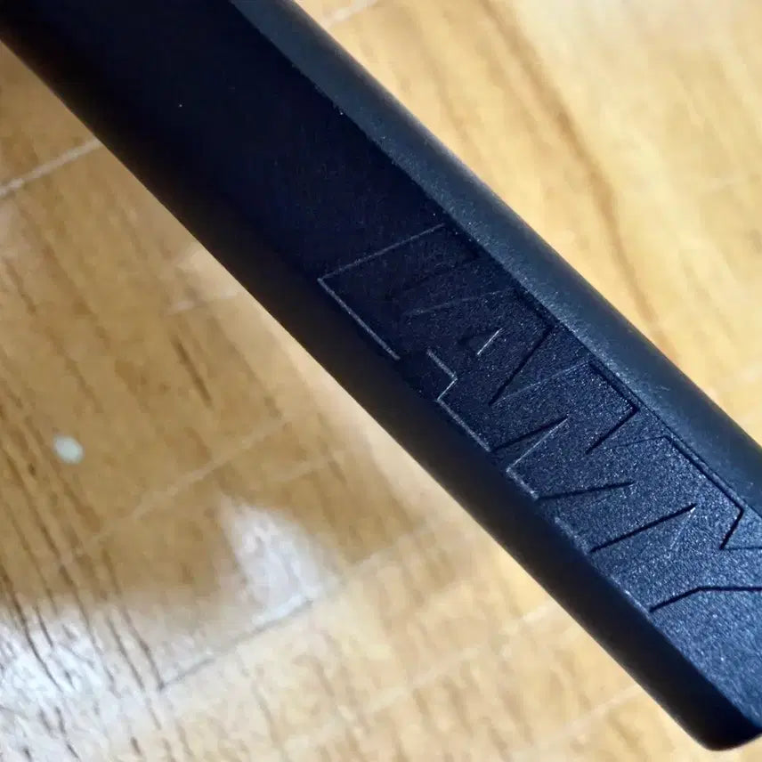 [BUNJANG] Lamy Safari Fountain Pen Steel Black EF Nib (2024 Limited Edition) / 라미 사파리 만년필 - 스틸 블랙, EF촉 (2024년 한정판)