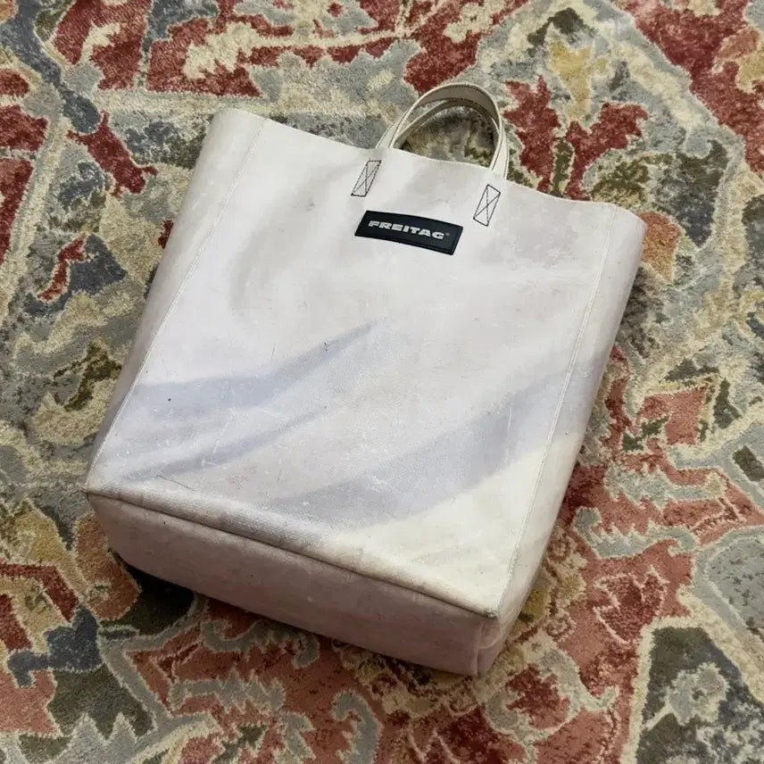 [BUNJANG] FREITAG F52 Miami Vice All White Recycled Tarpaulin Bag / [프라이탁] F52 마이애미 바이스 올화이트