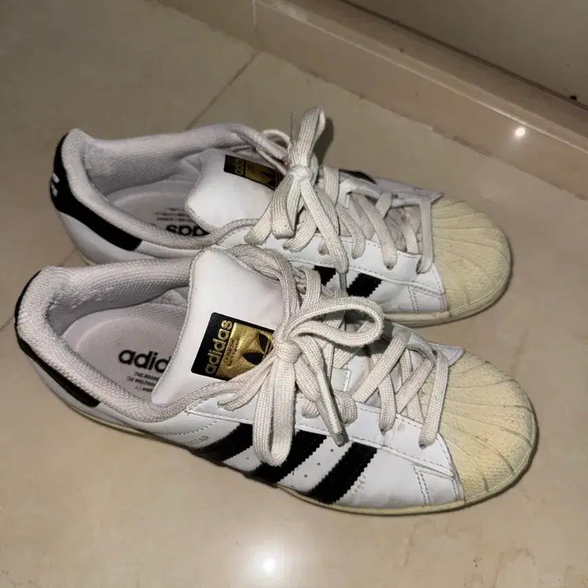 [BUNJANG] Adidas Superstar White/Black Sneakers / 아디다스 슈퍼스타 흰검 스니커즈