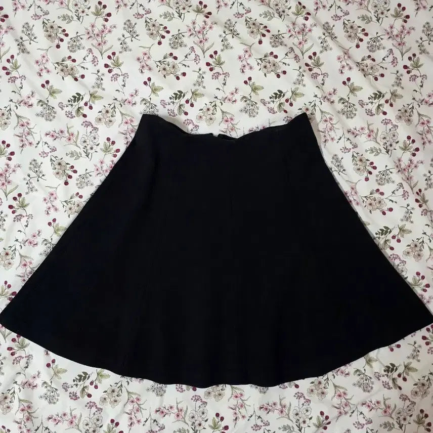 [BUNJANG] Lenivon Navy Flare Mini Skirt / 레니본 네이비  플레어 미니스커트