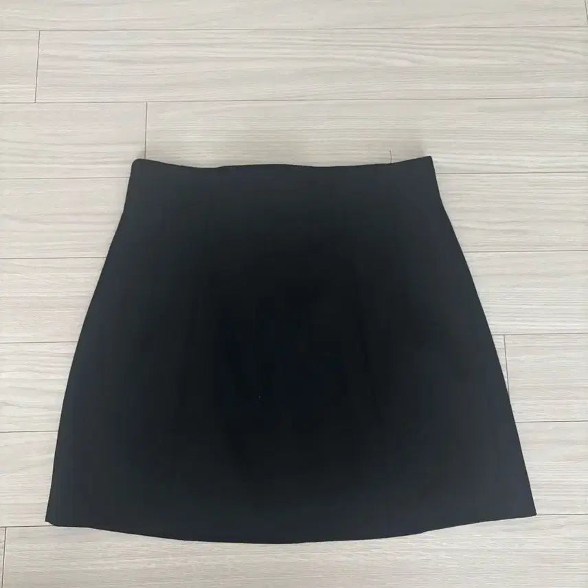 [BUNJANG] Zara Black Mini Skirt / 새상품 자라 미니스커트