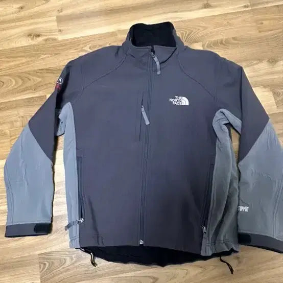 [BUNJANG] The North Face Softshell Jacket Grey / 노스페이스 소프트쉘 자켓 그레이