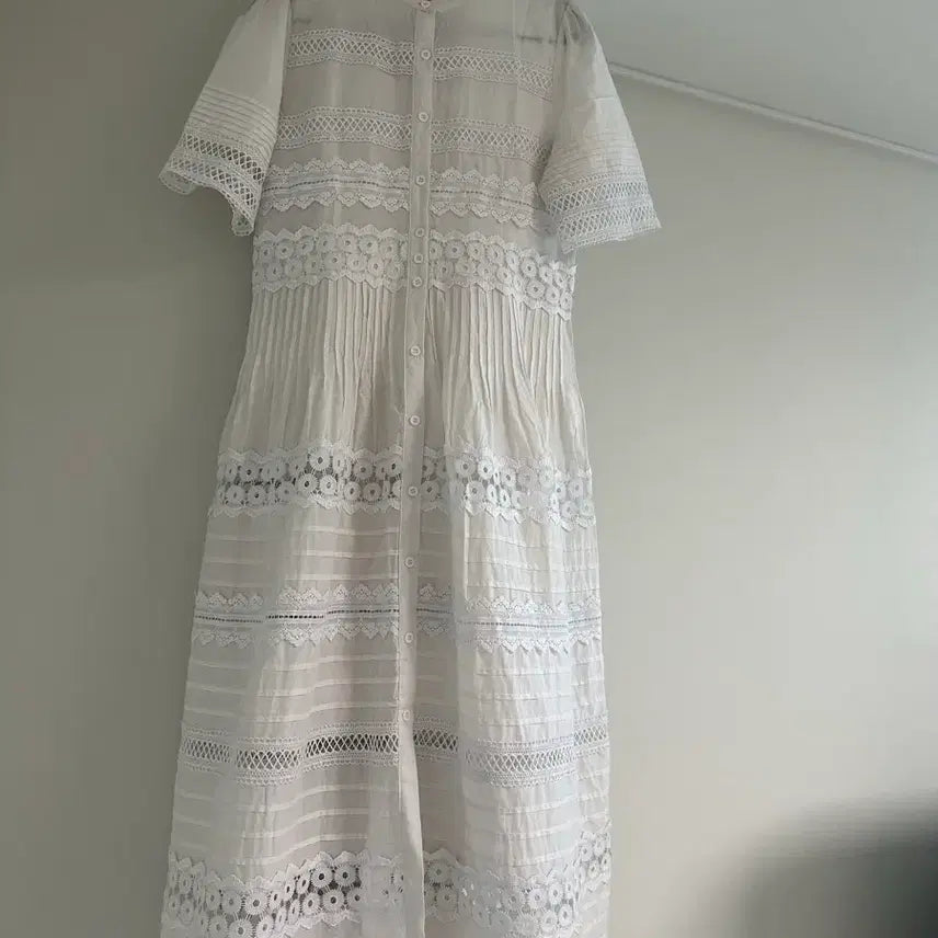 [BUNJANG] White Lace Pintuck Long Dress / 원피스