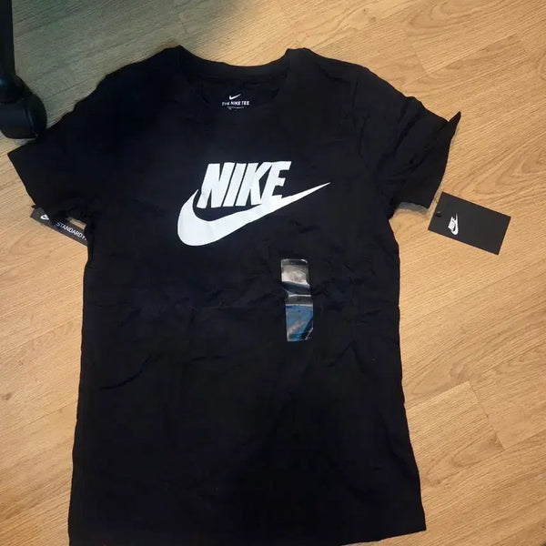 [BUNJANG] Nike Women's Standard Fit T-Shirt (Size S) / 나이키 여자 반팔티 새상품 (사이즈 s)