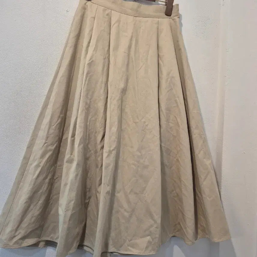 [BUNJANG] LAP Beige Flare Long Skirt / LAP 베이지색 플레어 롱 스커트 가45