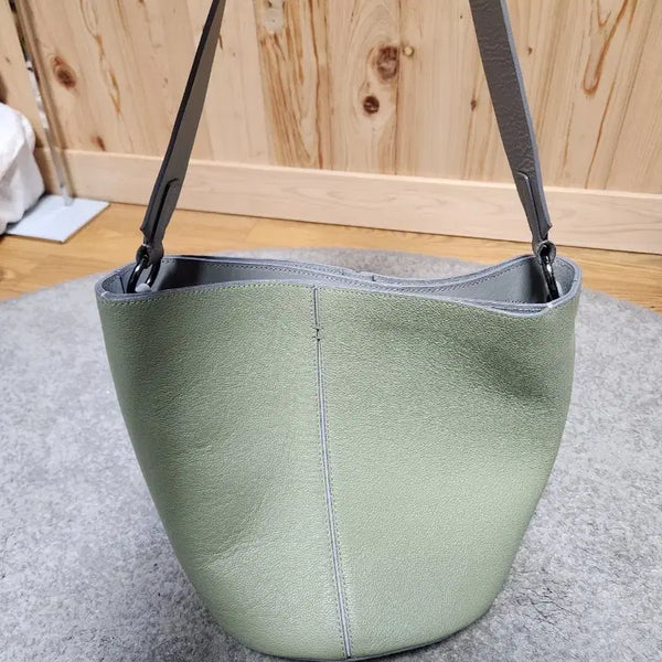 [BUNJANG] Leather Bucket Shoulder Bag Light Green / 가죽 숄더백 버킷백 라이트 그린