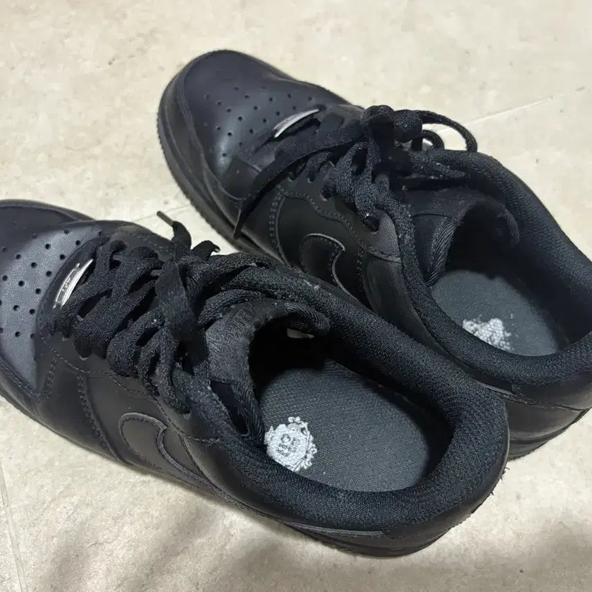 [BUNJANG] Nike Air Force 1 All Black 255 / 나이키 에어포스 1 올검 255