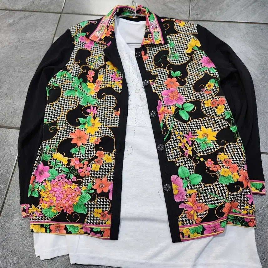 [BUNJANG] Kim Chang-sook Floral Pattern Jacket / 김창숙자켓 여성 꽃무늬 패턴 봄 가을100