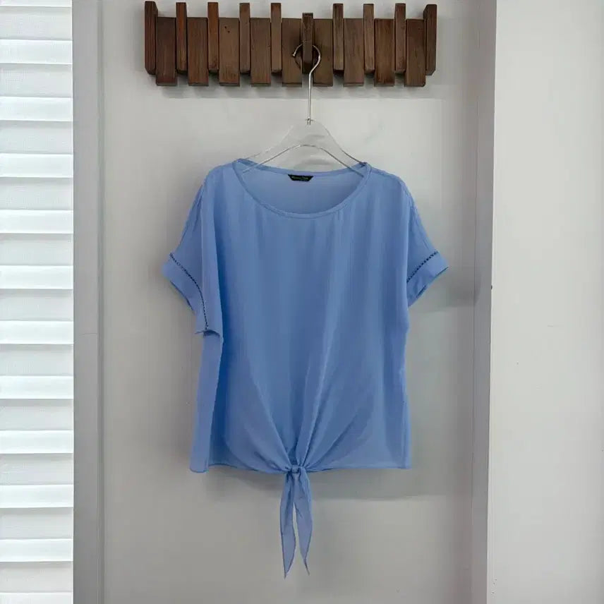 [BUNJANG] Massimo Dutti Sky Blue Knot Short Sleeve Blouse / 마시모두띠 하늘색 매듭 반팔 블라우스