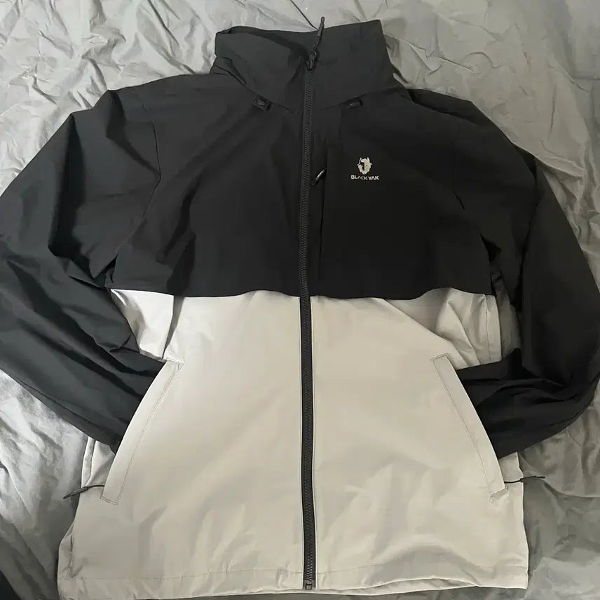 [BUNJANG] Black Yak H.Tiago Jacket / 바람막이
