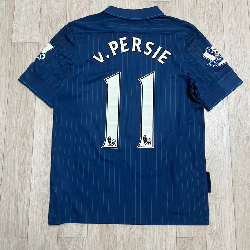 [BUNJANG] Arsenal Robin van Persie 2009-2010 Away Football Jersey (M-L) / 09-10 아스날 어웨이 유니폼 No.11 반페르시 (M~L)