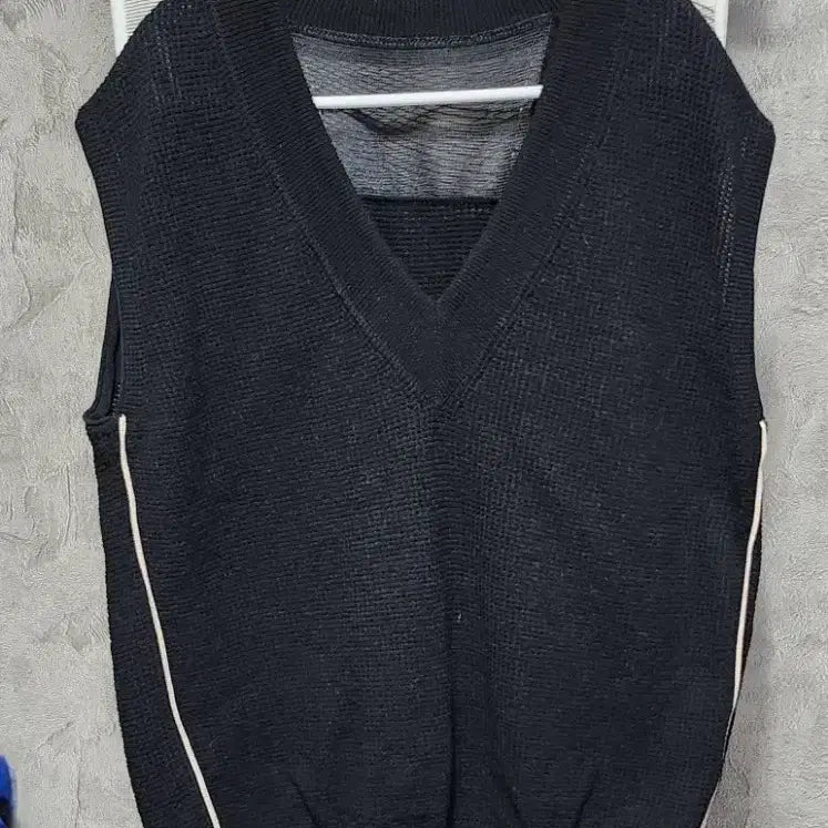 [BUNJANG] System V-Neck Knit Vest / 시스템니트버스트