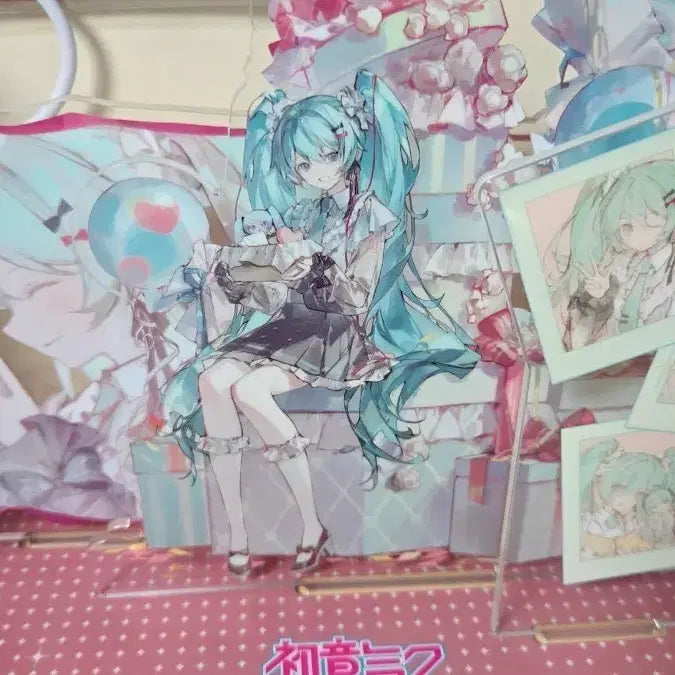 [BUNJANG] Hatsune Miku 2nd Anniversary Acrylic Stand / 미쿠 감사제 2회 아크릴 스탠드