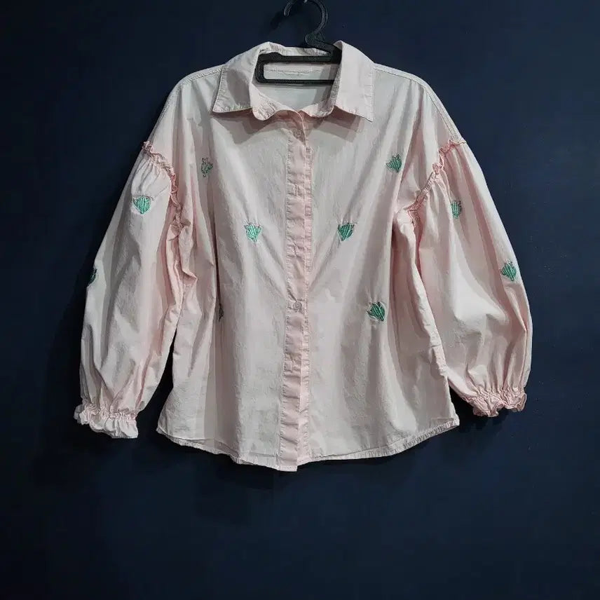 [BUNJANG] Cactus Embroidery Cotton Blouse / 선인장 자수 코튼면 블라우스