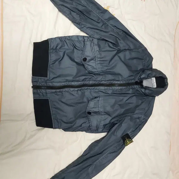 [BUNJANG] Stone Island Windbreaker Jacket M (95-100) / [신품급] 스톤아일랜드 바람막이 자켓 M(95~100)