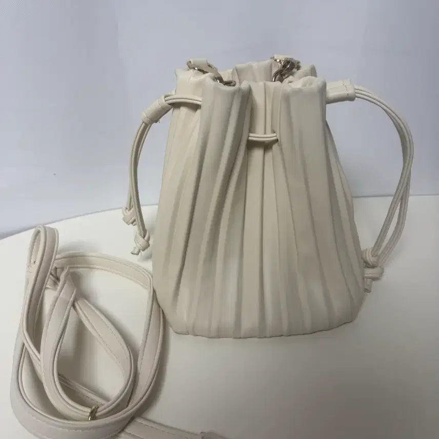 [BUNJANG] DIABLANG Pleats Mini Crossbody Bag / 디아이블랑 플리츠 미니 크로스백