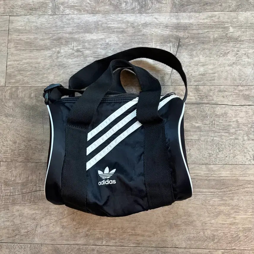 [BUNJANG] Adidas Mini Duffle Bag Black / 아디다스 미니 더플백 블랙