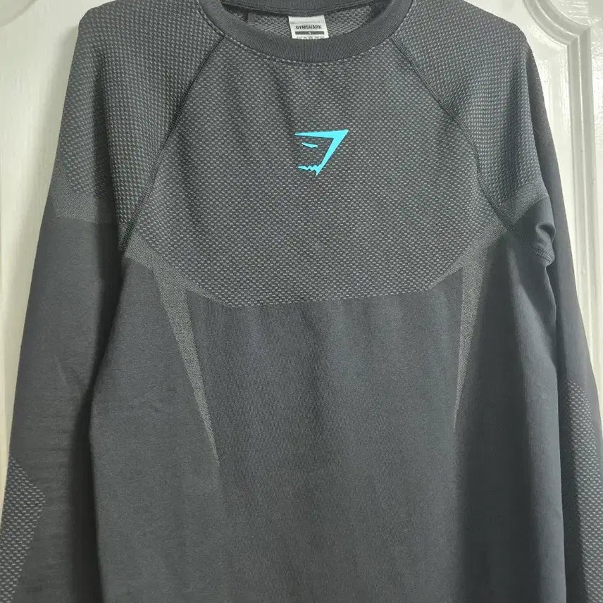 [BUNJANG] Gymshark Onyx 5.0 Long Sleeve Shirt - Size S / 짐샤크 오닉스 5.0 롱슬리브 s