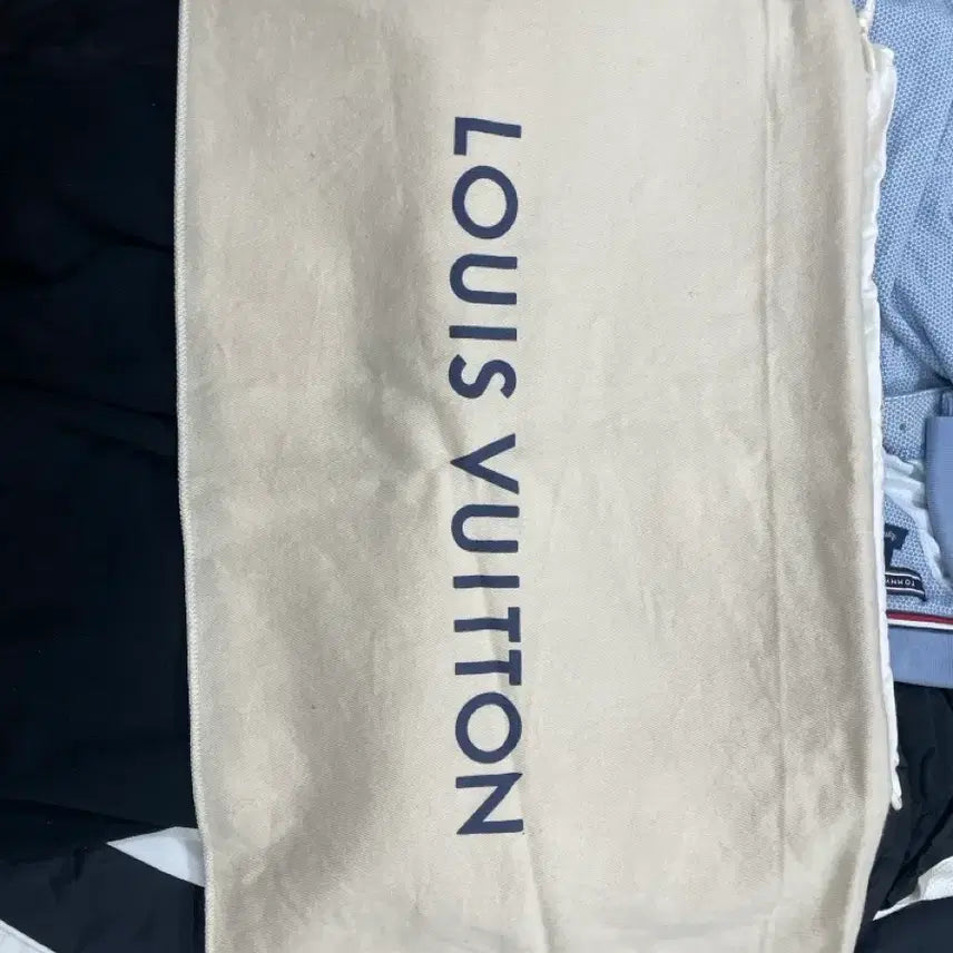 [BUNJANG] Louis Vuitton Pouch / 루이비통 파우치