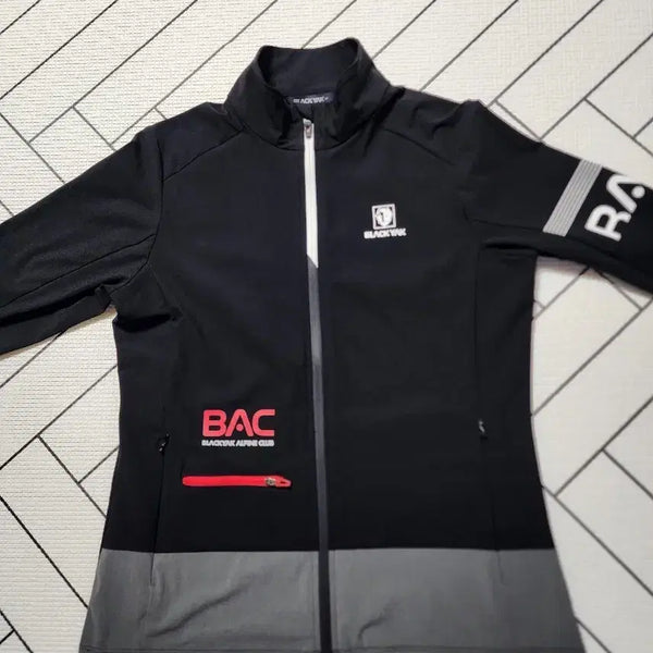 [BUNJANG] Blackyak Women's Hiking Windbreaker Jacket (Size 95) / 여성블랙야크 등산용바람막이자켓(95)