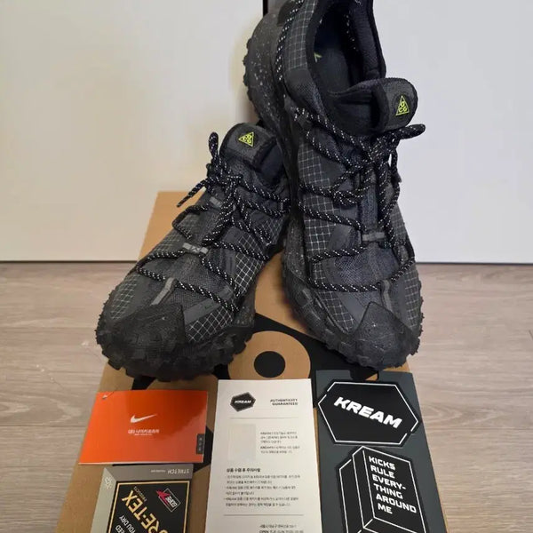 [BUNJANG] Nike ACG Mountain Fly GORE-TEX SE Dark Smoke Grey US 10.5 / 나이키 ACG 마운틴 플라이 로우 고어텍스 SE 다크 스모크 그레이 28
