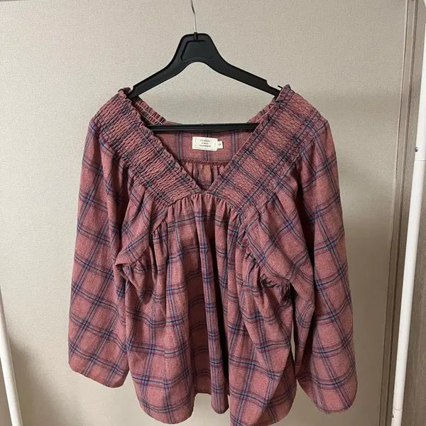 [BUNJANG] Check V-Neck Blouse / 체크 브이 블라우스