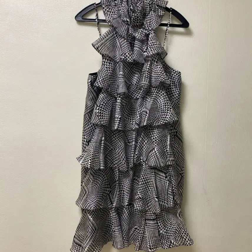 [BUNJANG] Jill Stuart Silk Frill Dress / 매장판 질스튜어트 올실크 프릴 원피스 55
