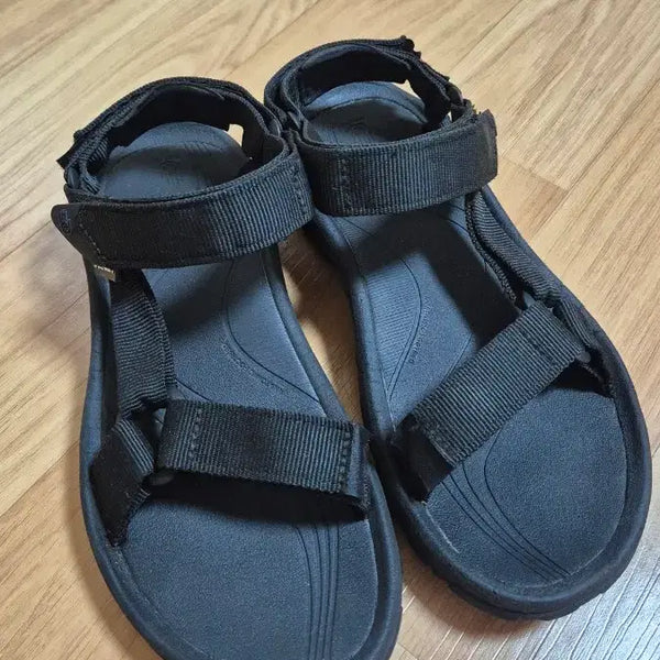 [BUNJANG] Teva Sandals Size 250 / 테바샌들 250사이즈