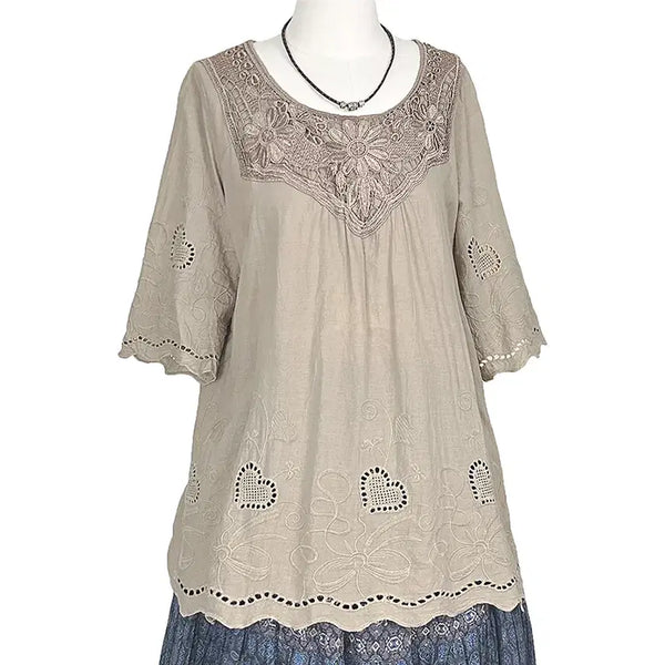 [BUNJANG] Vintage Heart Punch Embroidery Neck Short Sleeve Shirt Blouse Beige / 일본빈티지 하트펀칭 자수넥 반팔셔츠블라우스티베이지모리걸갸루y2k히피에스닉