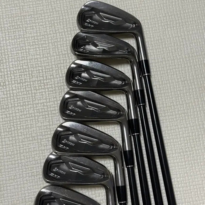 [BUNJANG] Srixon Zx7 Mk2 Black Edition Iron Set Dynamic Gold 105 S200 / 스릭슨 Zx7 mk2 블랙에디션 아이언 세트 다이나믹골드 105 S200