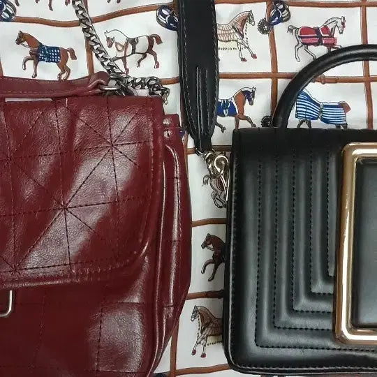 [BUNJANG] Zara Chain Shoulder Bag (Burgundy) + Shoulder Bag (Black) Set / 자라정품숄더백1+1