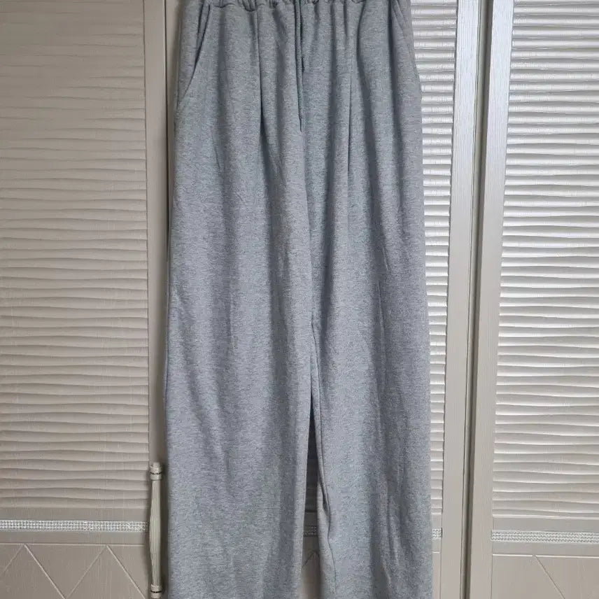 [BUNJANG] Gray Sweatpants (Size 55) / 55 회색 츄리닝 바지