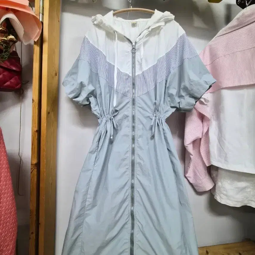 [BUNJANG] Crinkled Hood Zip-Up Dress / 바스락 후드집업 원피스