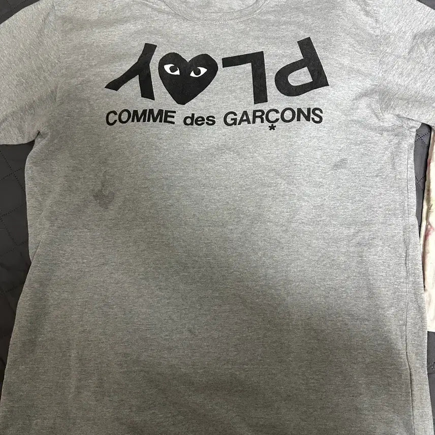 [BUNJANG] Comme des Garçons PLAY T-Shirt Grey 2XL / 꼼데가르송 플레이 티셔츠 그레이 2XL 팔아요
