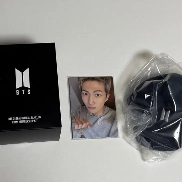 [BUNJANG] BTS ARMY Membership V7 Gift Set Photocard & Black Ball Cap / BTS 아미 멤버쉽 기프트 V7