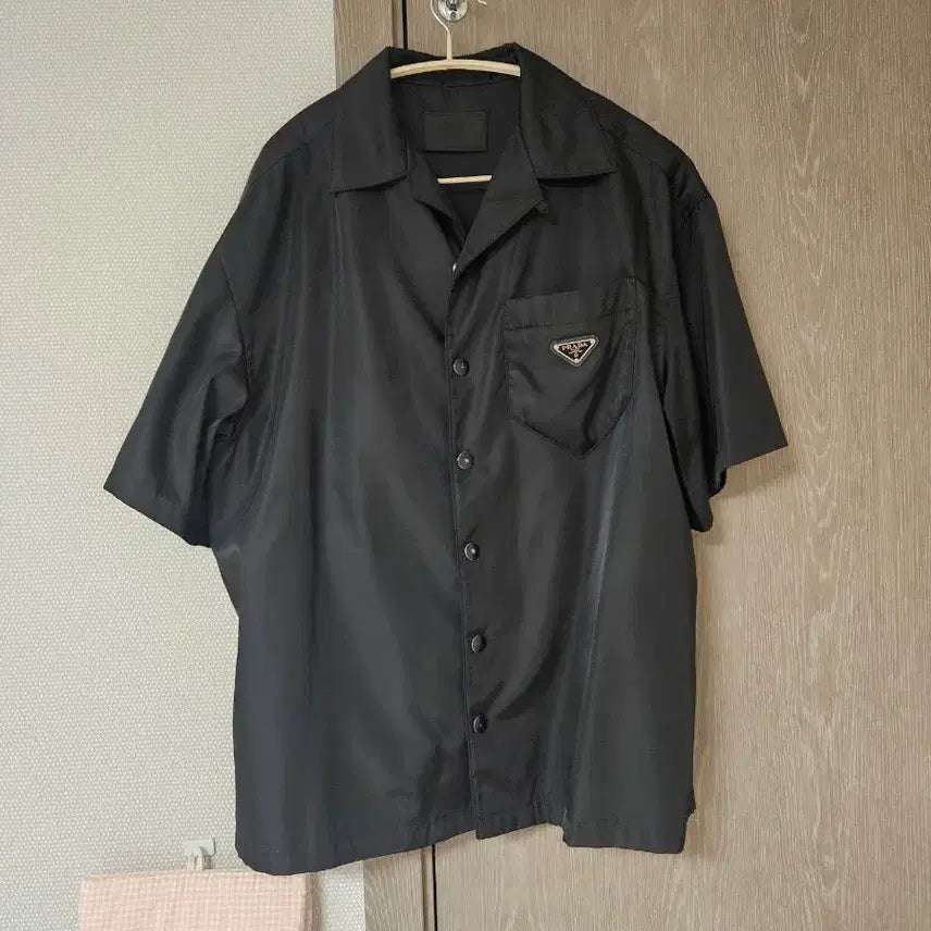 [BUNJANG] Prada Re-Nylon Short Sleeve Shirt Black Size M / 프라다 리나일론 반팔 셔츠 M사이즈 (하자있음)