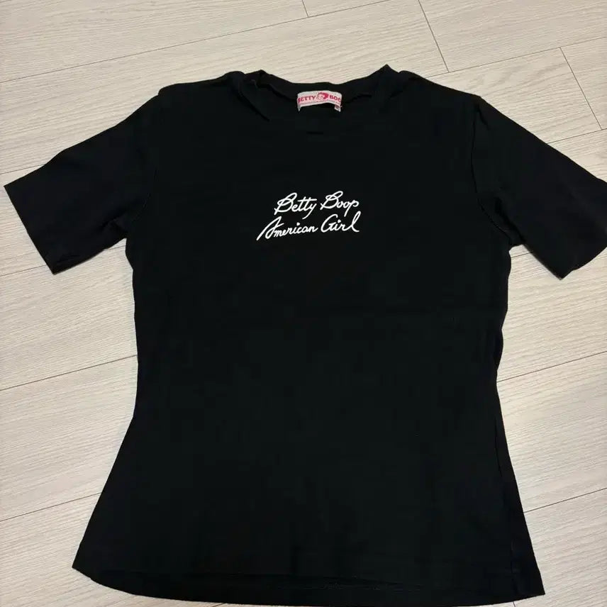 [BUNJANG] Betty Boop Slim Fit T-Shirt Size 55 / 베티붑 슬림핏 티셔츠 55사이즈