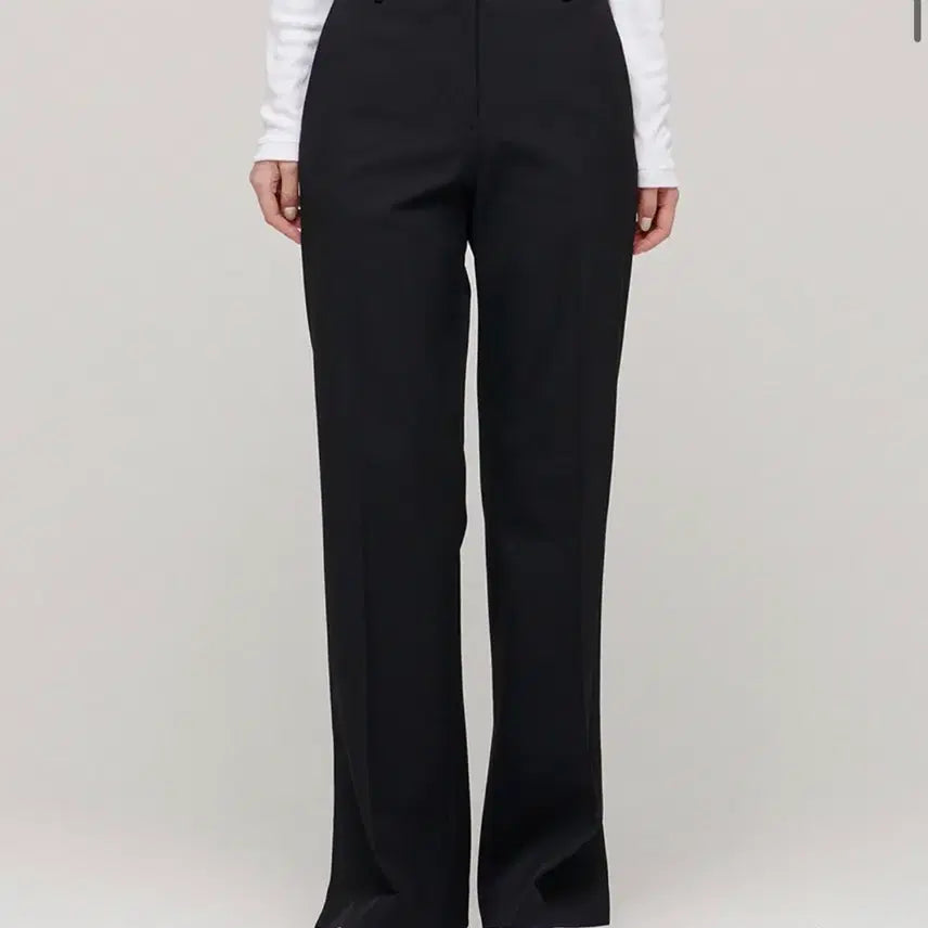 [BUNJANG] Musinsa Standard Women's Flare Slit Hidden Banding Slacks - Size 29 / 무신사스탠다드우먼 플레어 슬릿 히든 밴딩 슬랙스 29사이즈