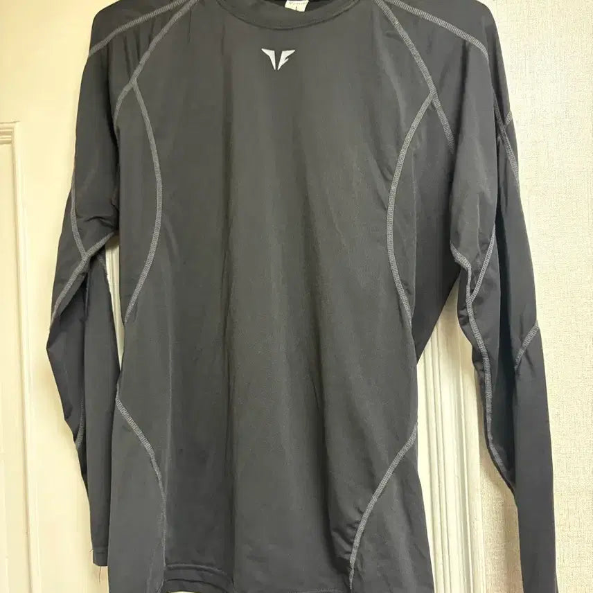 [BUNJANG] Men's Black Long Sleeve Performance T-Shirt / 기능성 티셔츠