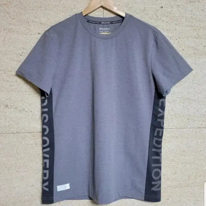 [BUNJANG] Discovery Expedition Men's Logo T-Shirt / 디스커버리 남성 로고 반팔티셔츠